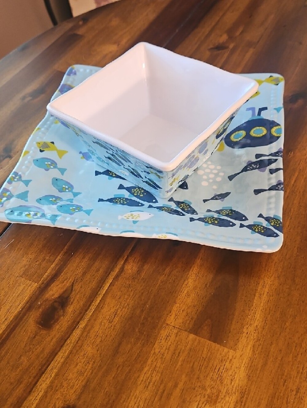 Cynthia Rowley  Melamine Fish Pattern Serving Dish & Bowl Set. New
